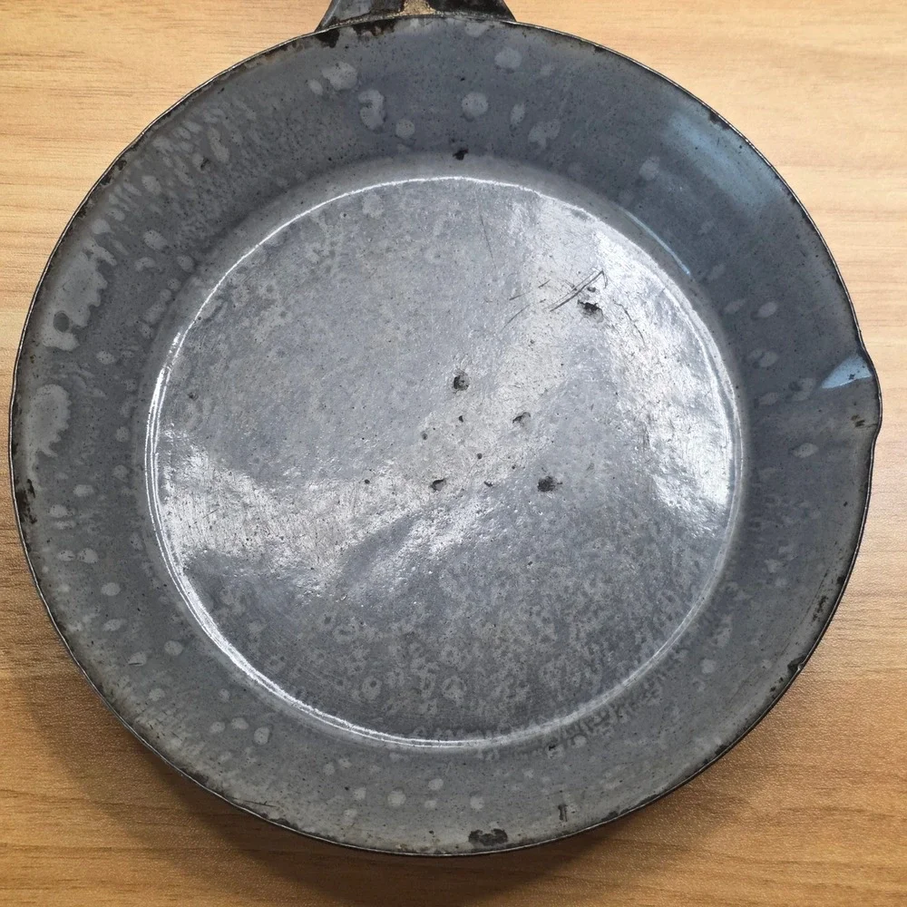 Vintage Gray Graniteware Enamelware Frying Pan Skillet 7